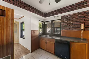 1341 Lincoln St, Hobart, IN 46342 - Photo 11