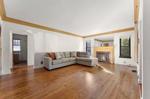 1341 Lincoln St, Hobart, IN 46342 - Photo 3