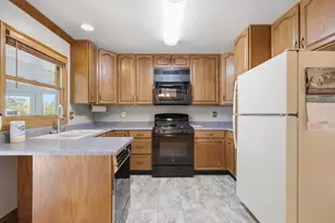 8508 Liable Rd, Highland, IN 46322 - Photo 17