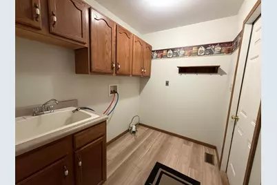 317 9th Circle SE, Demotte, IN 46310 - Photo 17