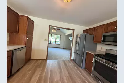 317 9th Circle SE, Demotte, IN 46310 - Photo 9