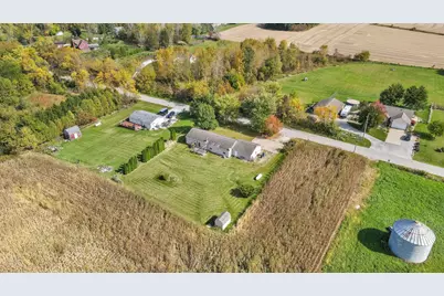 8272 N 850 E, New Carlisle, IN 46552 - Photo 23