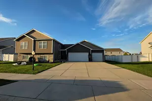 6412 Amanda Dr, Portage, IN 46368 - Photo 1