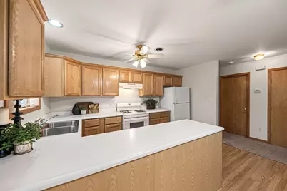 496 Hidden Oak Drive, Hobart, IN 46342 - Photo 11