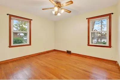 17 N Washington Street, Hobart, IN 46342 - Photo 15
