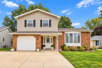 2477 E Lakeshore Drive, Crown Point, IN 46307 - Photo 3