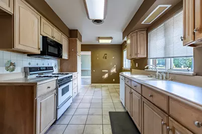 1642 Norwood Drive, Griffith, IN 46319 - Photo 13