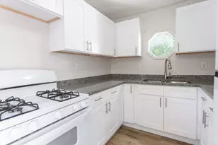 510 E 10th St, Michigan City, IN 46360 - Photo 5