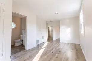 510 E 10th St, Michigan City, IN 46360 - Photo 17