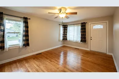 3204 Maple Drive, Highland, IN 46322 - Photo 3