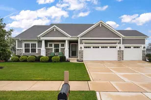 2702 Stirling Dr, Valparaiso, IN 46383 - Photo 1
