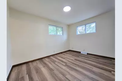 1707 E Glendale Boulevard, Valparaiso, IN 46383 - Photo 9