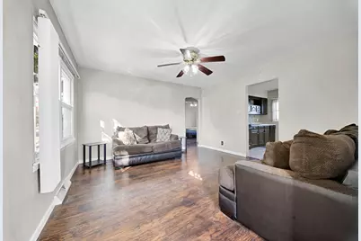 5625 Baring Avenue, East Chicago, IN 46312 - Photo 3
