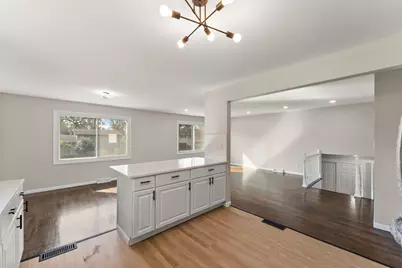 1710 W 53rd Avenue, Merrillville, IN 46410 - Photo 11