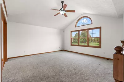 922 Plantation Road, Valparaiso, IN 46385 - Photo 7