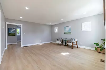 7359 Parrish Avenue, Hammond, IN 46323 - Photo 11