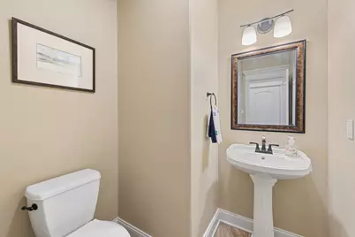 421 W Sandhurst Drive, Valparaiso, IN 46385 - Photo 5