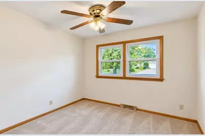 5883 Newport Avenue, Portage, IN 46368 - Photo 21