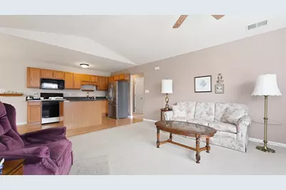 1044 N Woodlawn Avenue, Griffith, IN 46319 - Photo 5