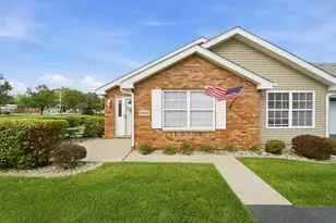 1044 N Woodlawn Ave, Griffith, IN 46319 - Photo 1