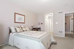 1044 N Woodlawn Ave, Griffith, IN 46319 - Photo 13