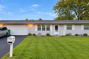 407 Salt Creek Pkwy, Valparaiso, IN 46385 - Photo 1