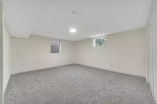 2716 Vanderburg St, Lake Station, IN 46405 - Photo 15
