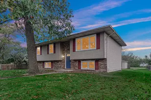 775 Riverlane Dr, New Chicago, IN 46342 - Photo 1