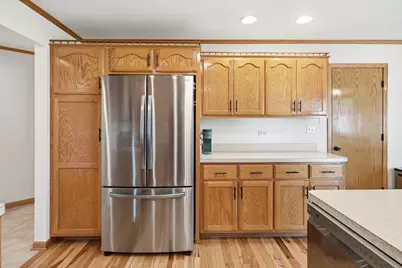 149 W 200 S, Valparaiso, IN 46385 - Photo 13