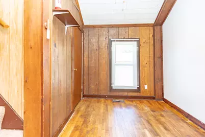 504 Colfax Avenue, La Porte, IN 46350 - Photo 9