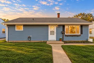 8229 Wicker Park Dr, Highland, IN 46322 - Photo 1