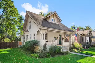 655 Chestnut St, Valparaiso, IN 46385 - Photo 1