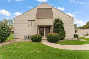 953 Millpond Rd N, Valparaiso, IN 46385 - Photo 1