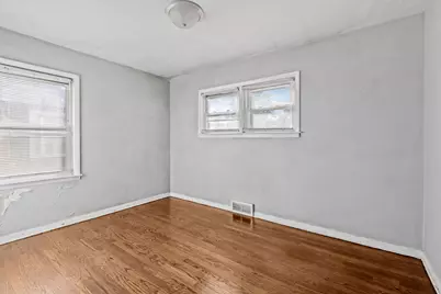 5507 Wegg Avenue, East Chicago, IN 46312 - Photo 11