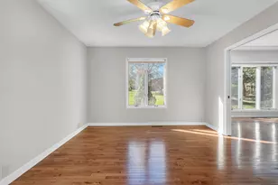 3519 Bob White Cir, Valparaiso, IN 46383 - Photo 7