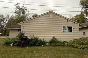 412 Broadway St, Michigan City, IN 46360 - Photo 3