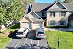 1467 Lakewood Ln, Schererville, IN 46375 - Photo 1