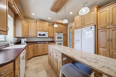 9405 Julia Drive, Saint John, IN 46373 - Photo 13