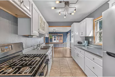 205 E 9th Street, La Porte, IN 46350 - Photo 5