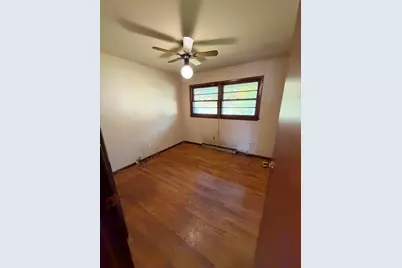 720 W 52nd Place, Gary, IN 46410 - Photo 7