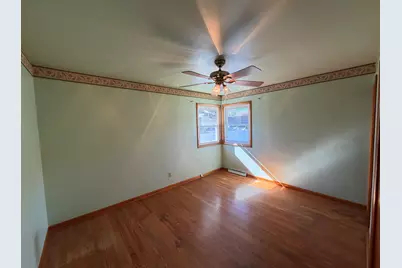 10004 Erie Place, Highland, IN 46322 - Photo 15