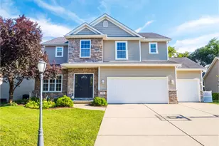 20 W Shakespeare Dr, Valparaiso, IN 46385 - Photo 1