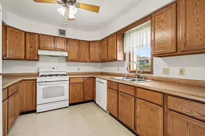 2464 Harvest Drive, Crown Point, IN 46307 - Photo 7