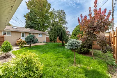 2441 Wicker Avenue, Highland, IN 46322 - Photo 33