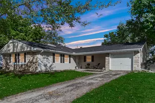 381 Greendale Dr, Valparaiso, IN 46385 - Photo 1