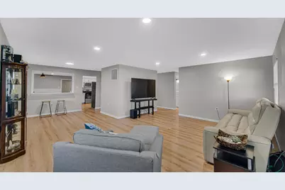 381 Greendale Drive, Valparaiso, IN 46385 - Photo 7