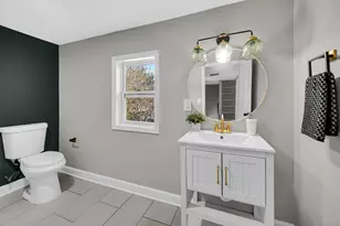 363 Pinewood Dr, Valparaiso, IN 46385 - Photo 13