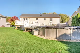 3203 Parker Dr, Valparaiso, IN 46383 - Photo 15