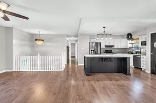 3203 Parker Dr, Valparaiso, IN 46383 - Photo 5