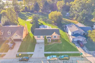 3203 Parker Dr, Valparaiso, IN 46383 - Photo 21